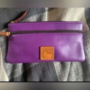 Dooney and bourke wallet